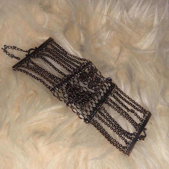 Fashion bracelet with butterfly and diamond design - Picture 2 of 3